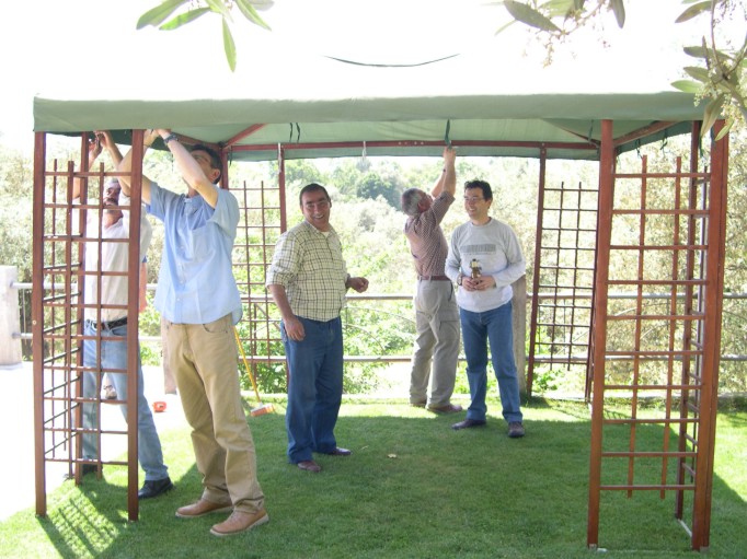 operai_gazebo_cananzi_2004_7.jpg (113505 byte)